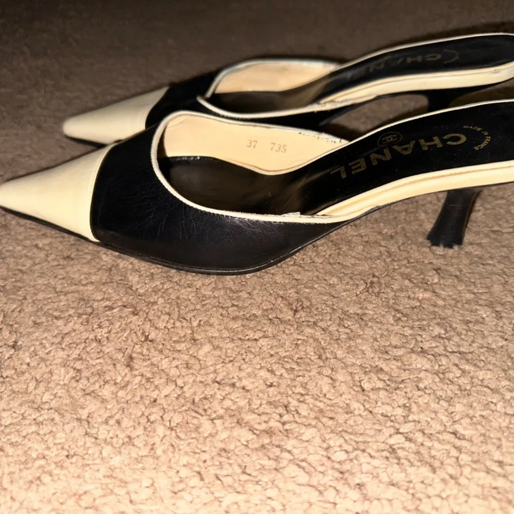 Rare vintage Chanel kitten heels - Picture 4 of 7